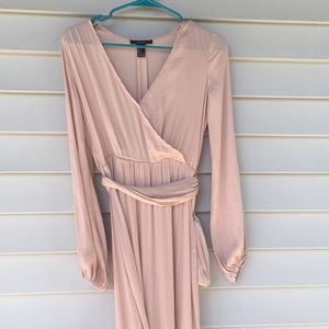 Elegant Forever 21 maxi dress.